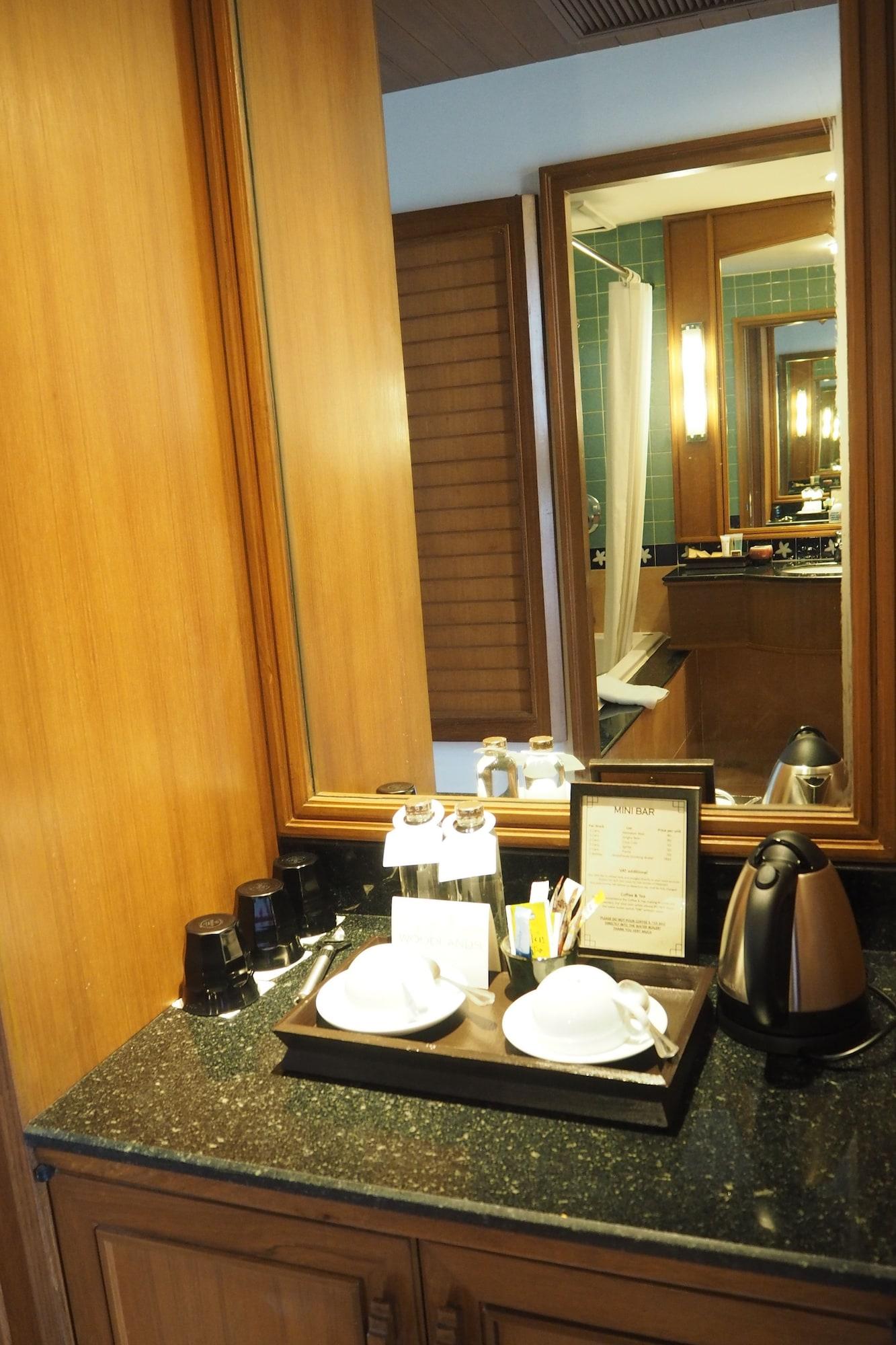 Woodlands Hotel And Resort Паттая Екстер'єр фото