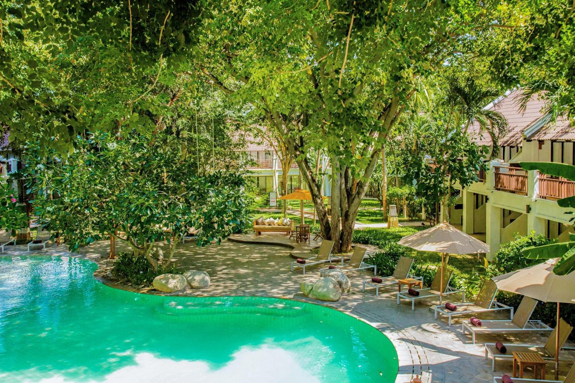 Woodlands Hotel And Resort Паттая Екстер'єр фото