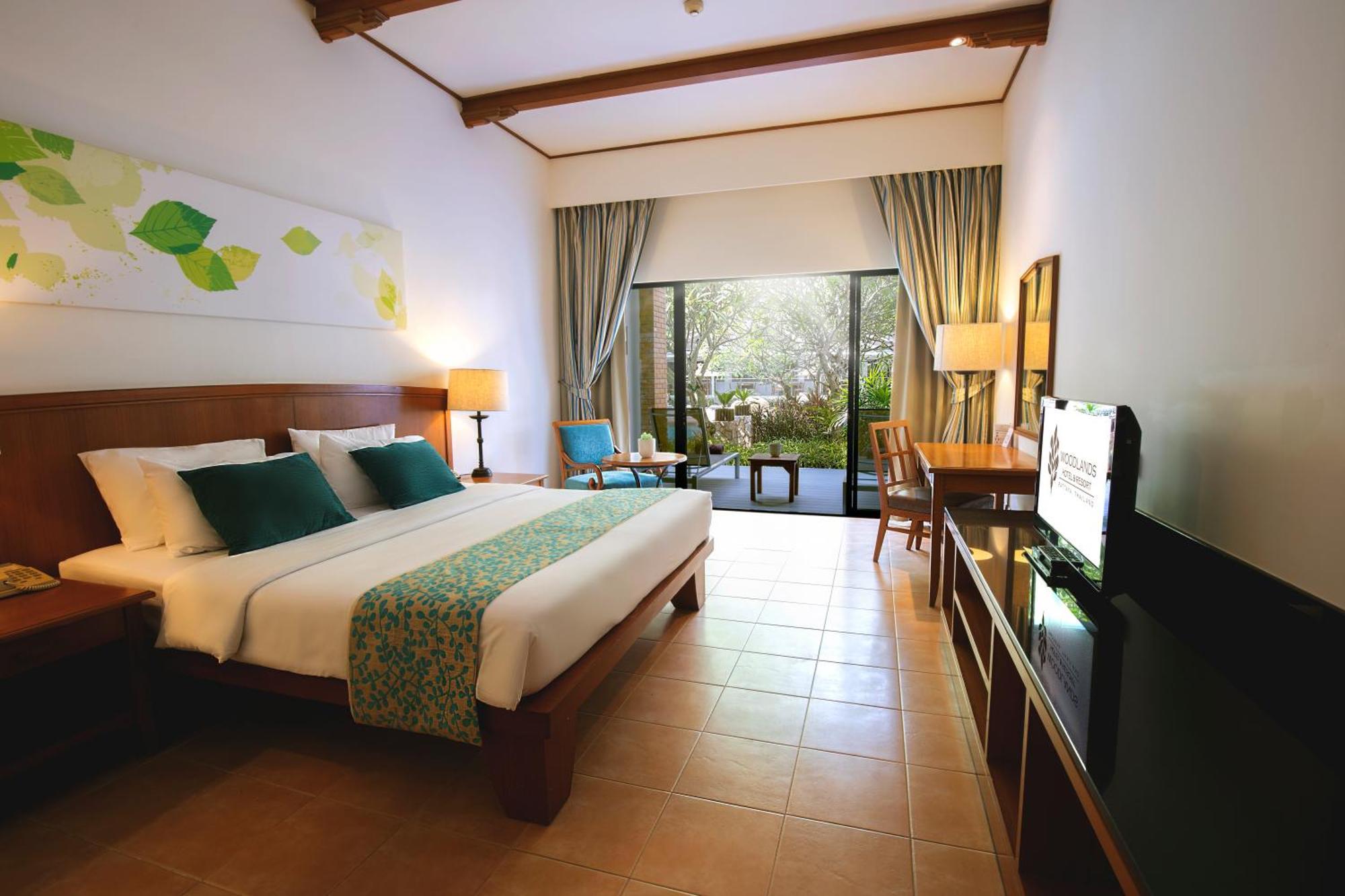 Woodlands Hotel And Resort Паттая Екстер'єр фото