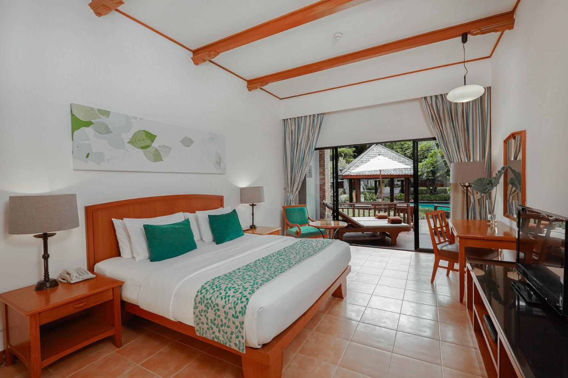 Woodlands Hotel And Resort Паттая Екстер'єр фото