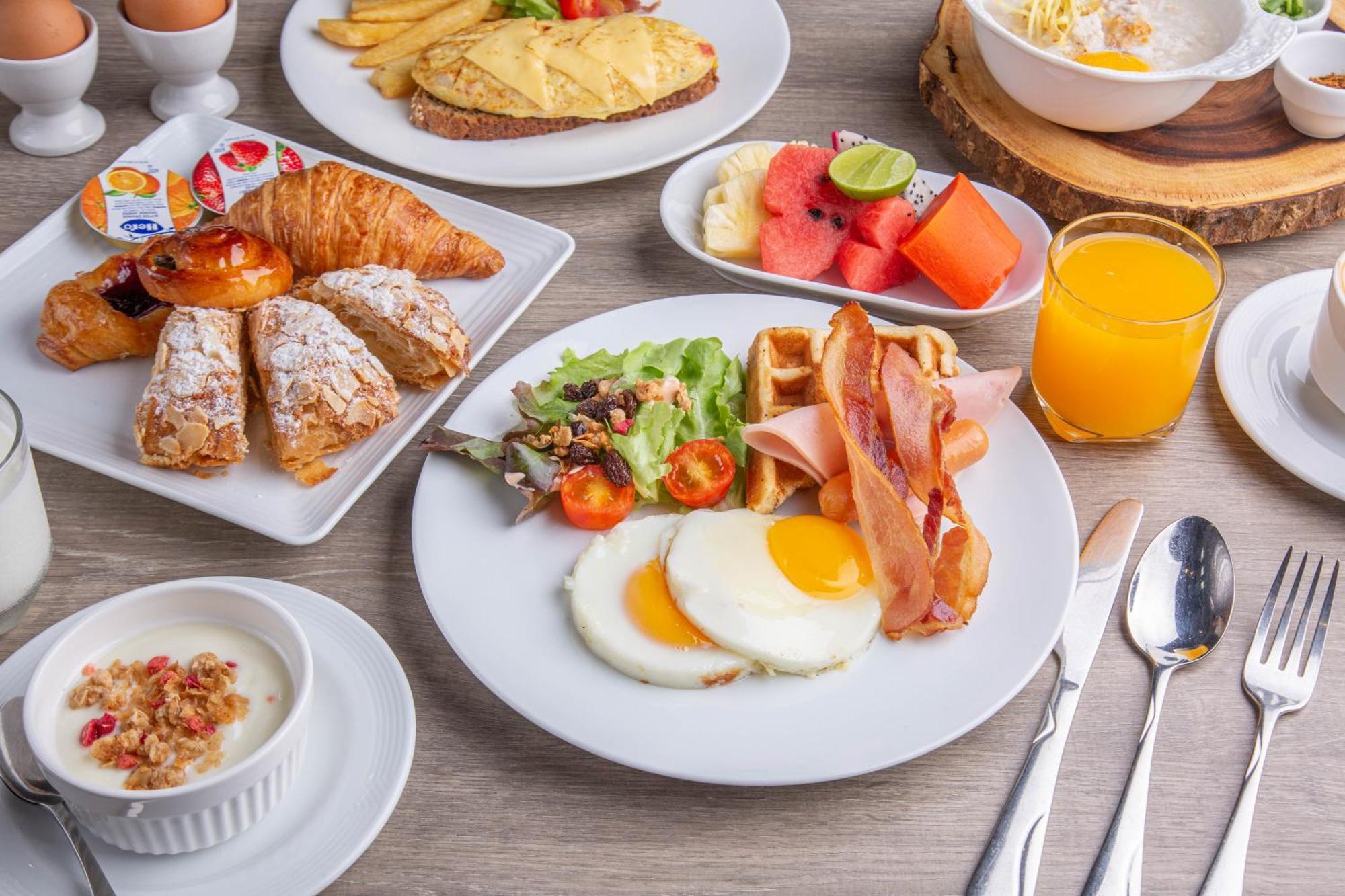 Woodlands Hotel And Resort Паттая Екстер'єр фото