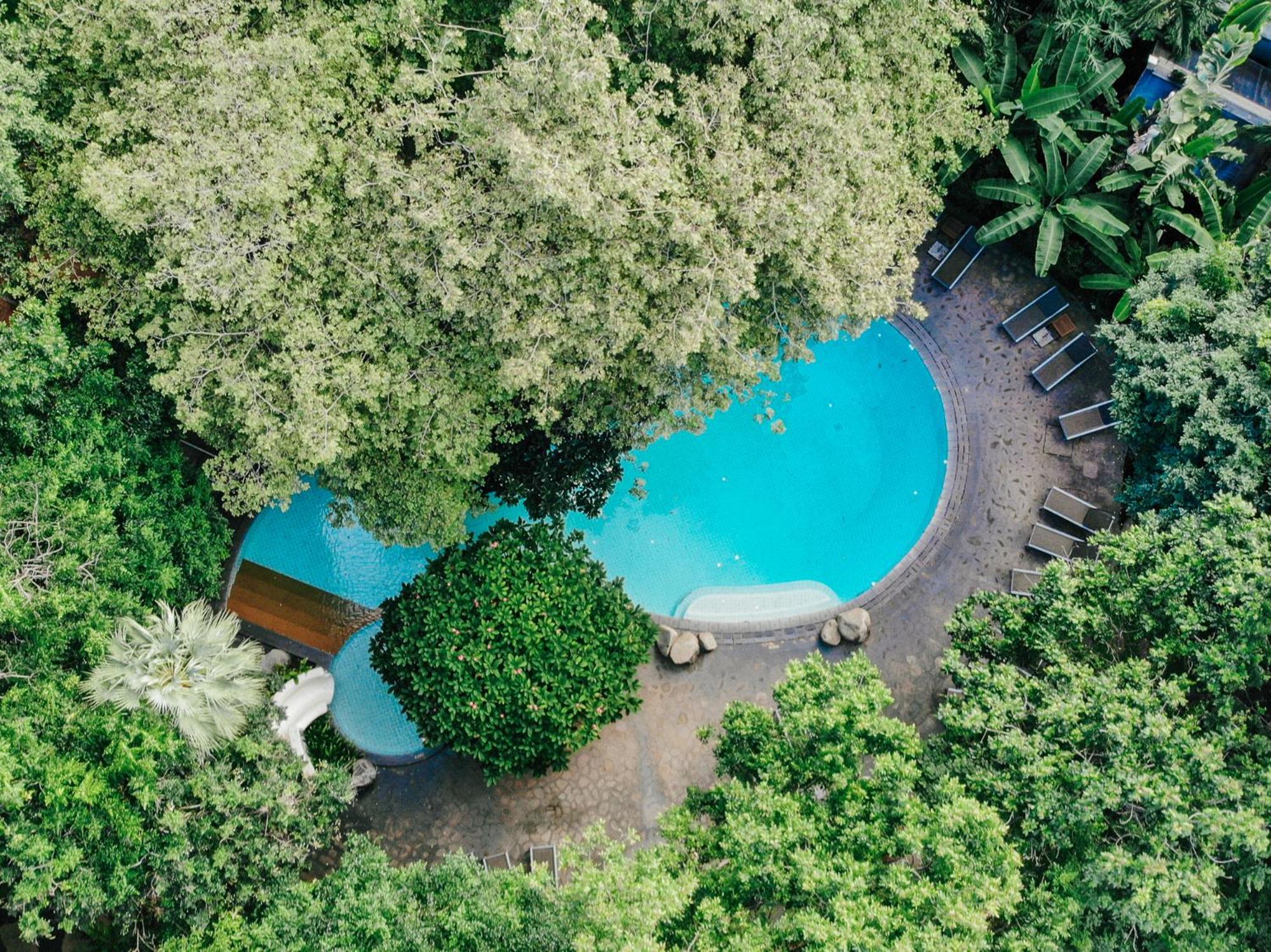 Woodlands Hotel And Resort Паттая Екстер'єр фото
