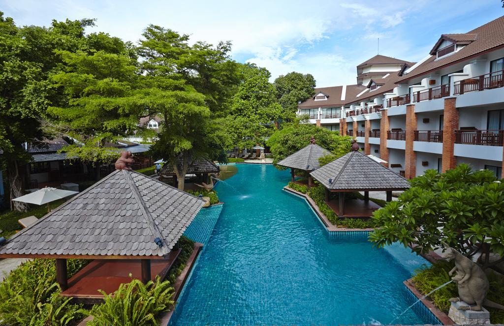 Woodlands Hotel And Resort Паттая Екстер'єр фото